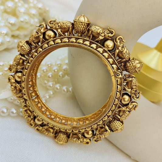 Antique Finish Gaj Kada(single)