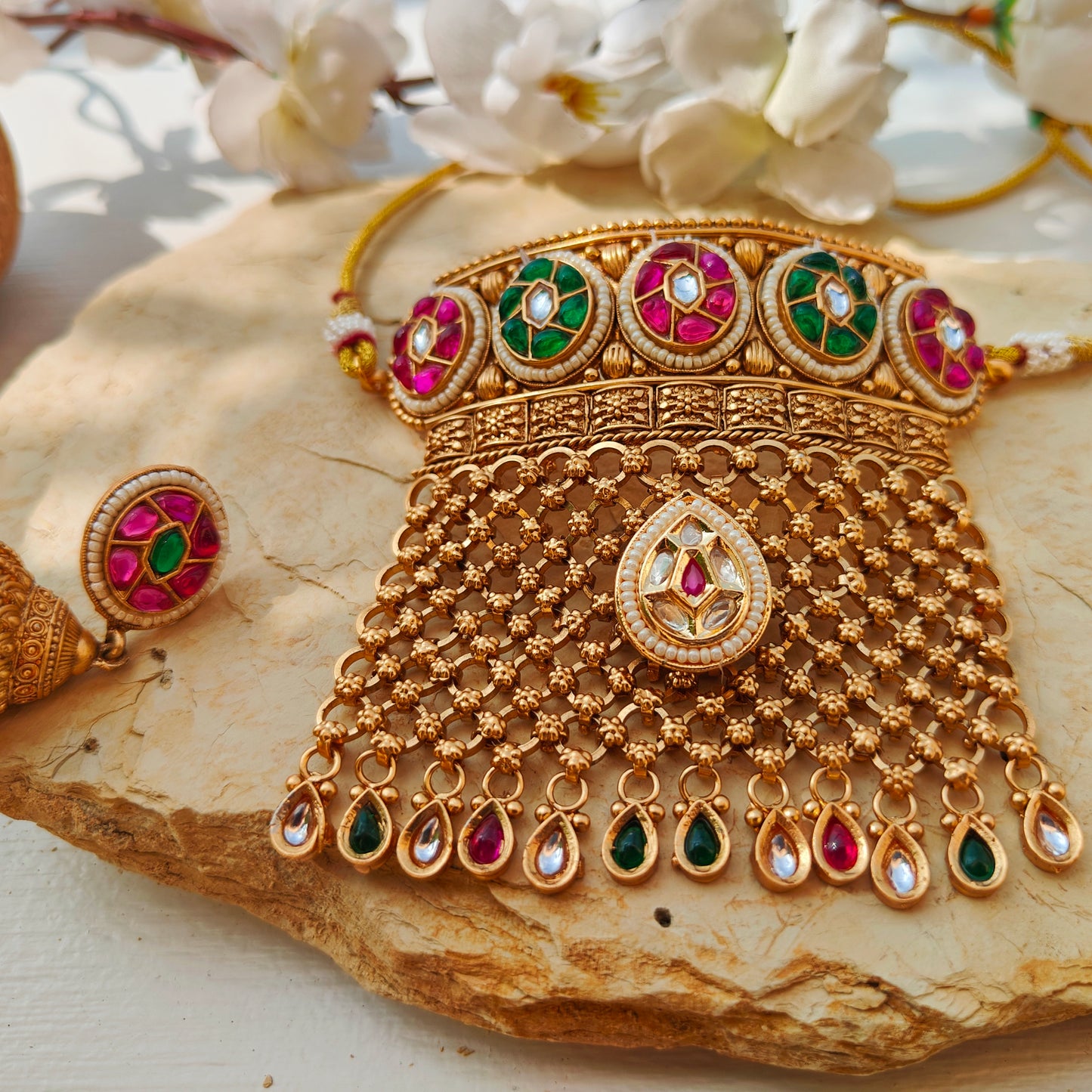 Sargam Choker in Rajwadi Polish