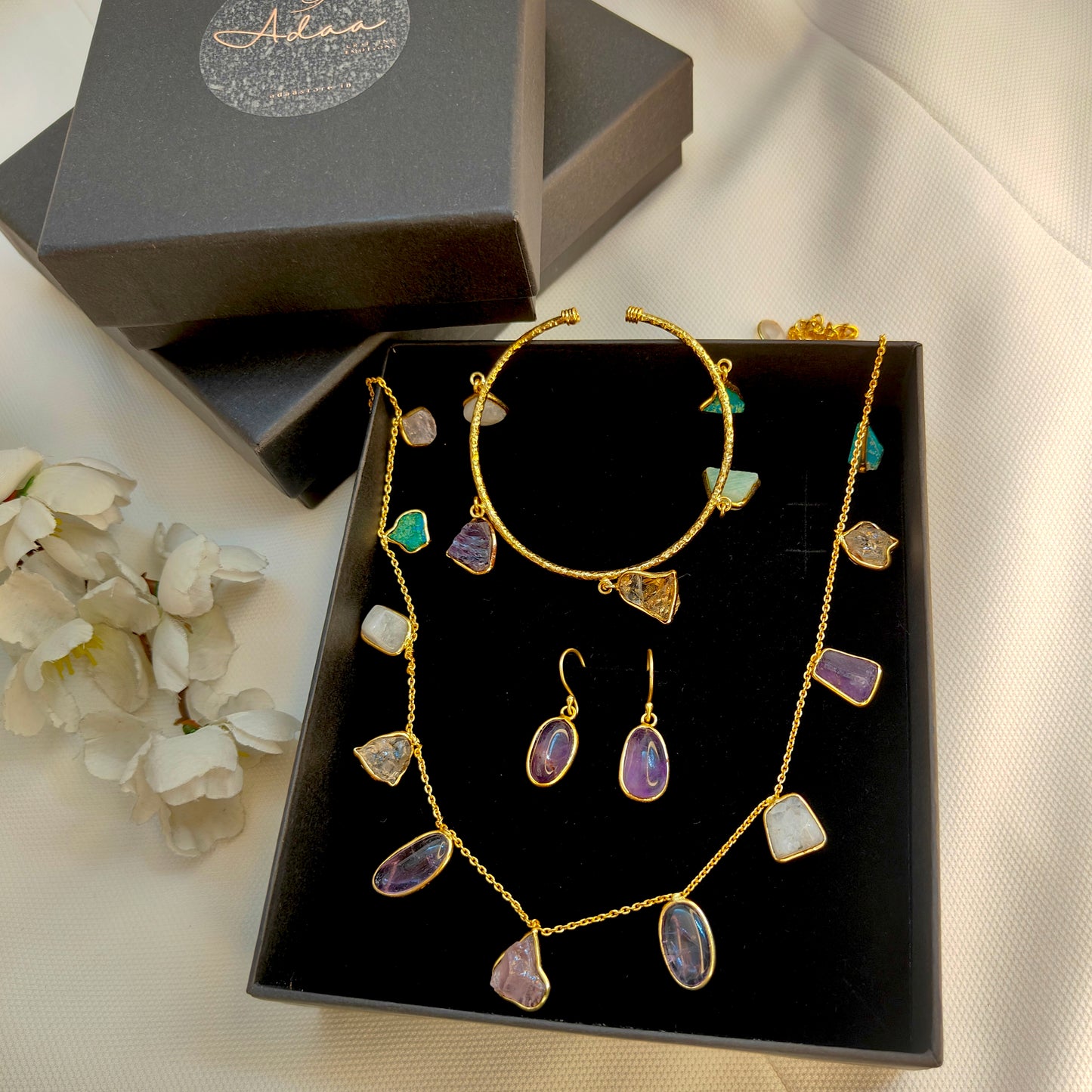 Love (Natural stone necklace set)