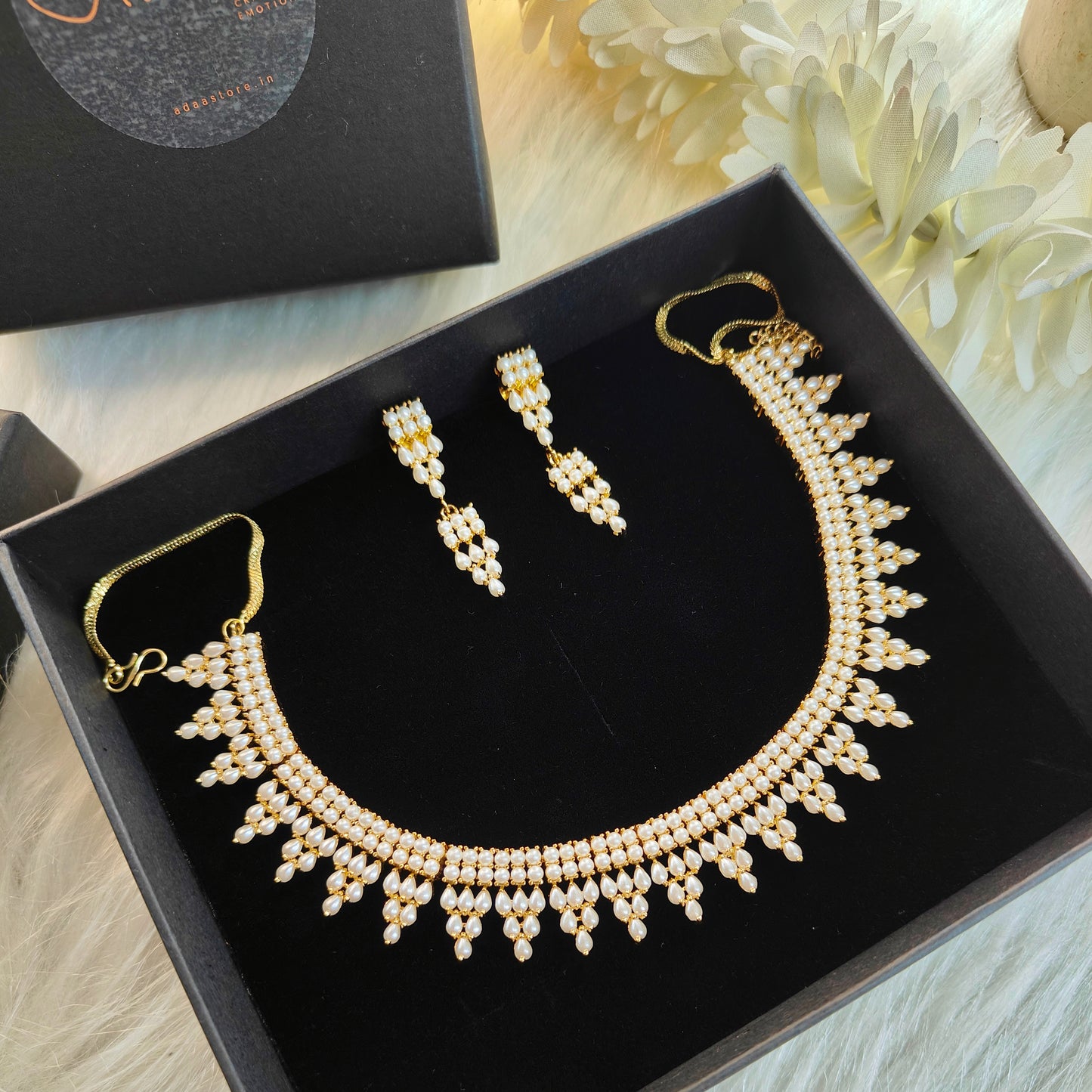 Luna Pearl Necklace set
