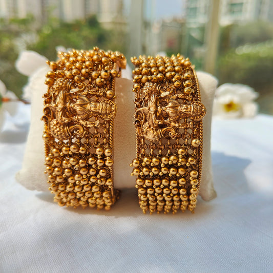 Lakshmi kada with gold beads (single)