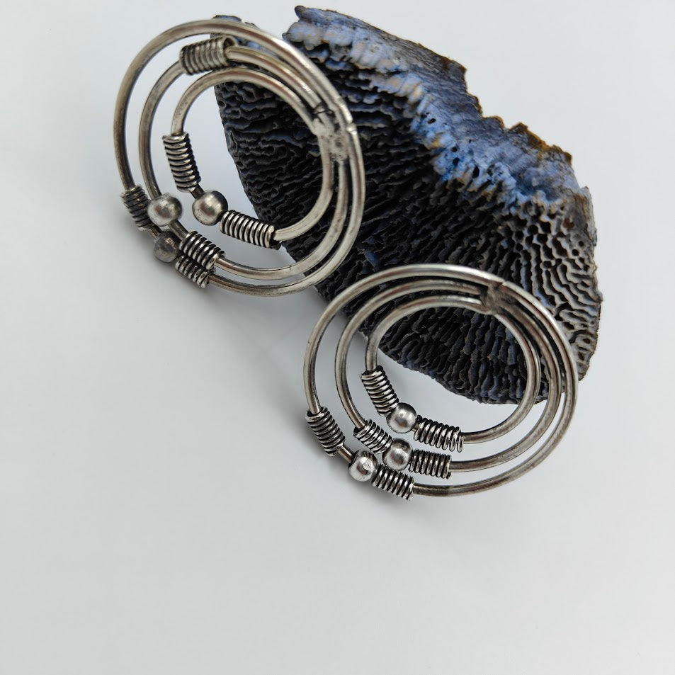 Oxidize Hasli with Earrings