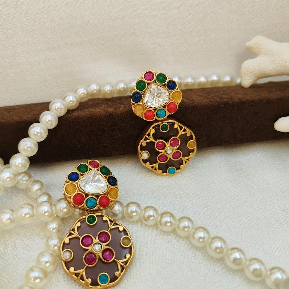 Beautiful Inlay Flower Cut Embellished Necklace Set