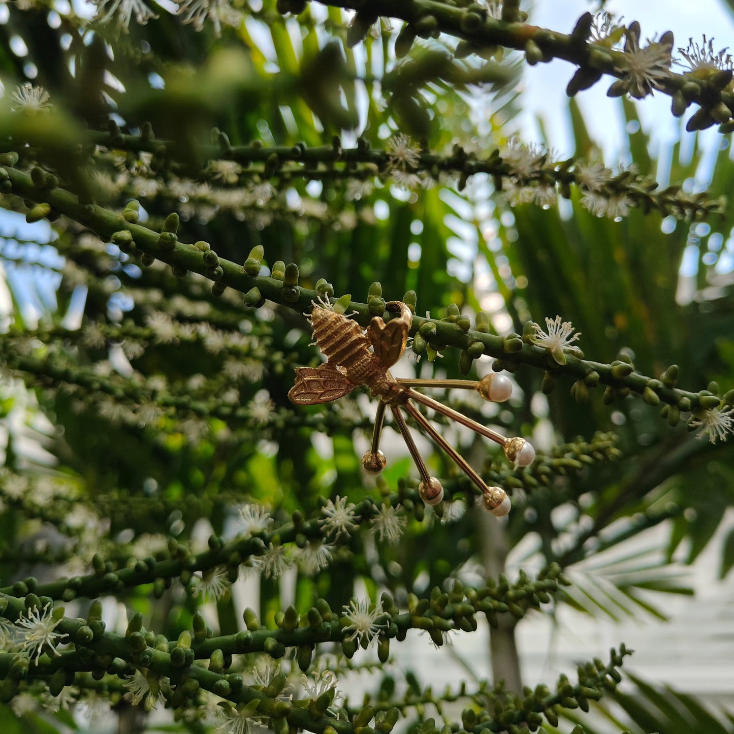 Honey Bee Ring