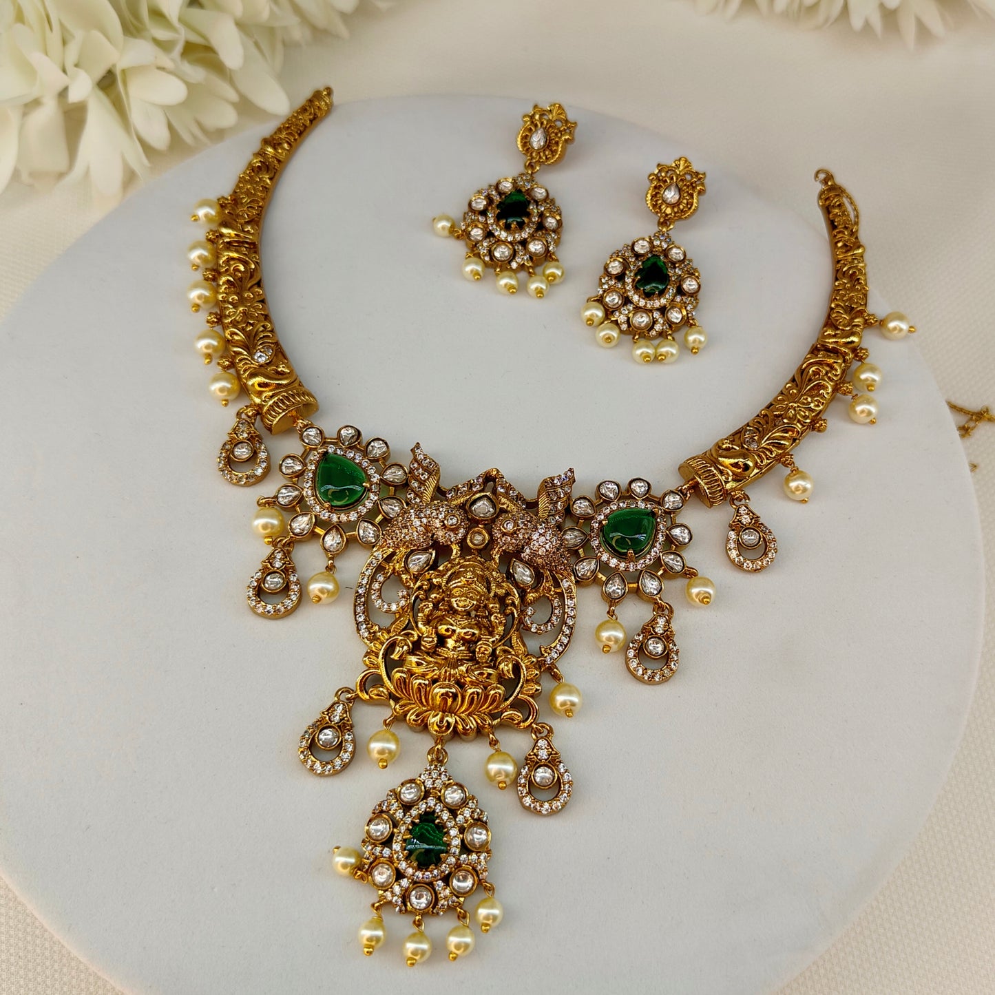 Lotus Lakshmi pearl Hasli