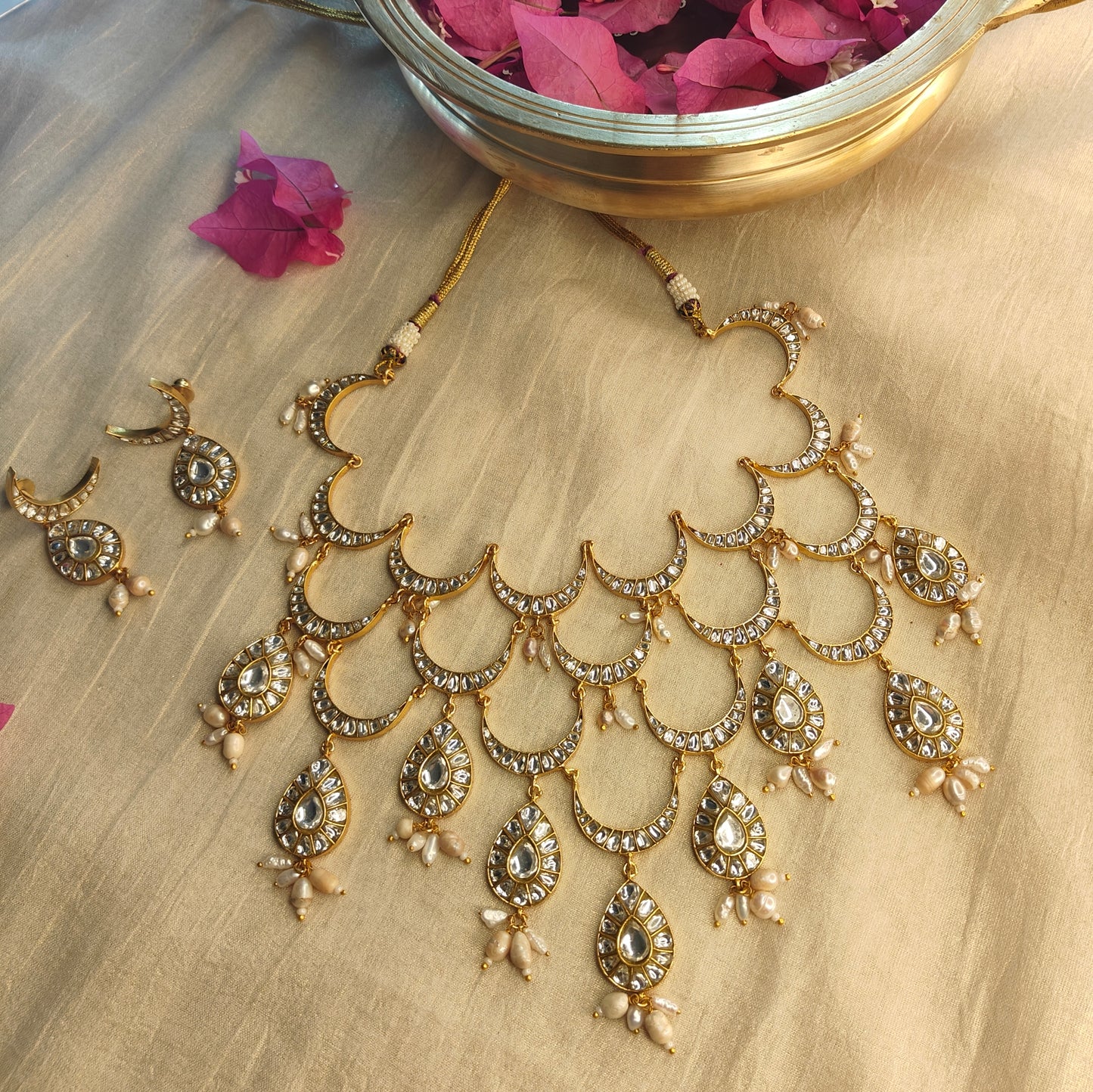 Saanjh chand necklace