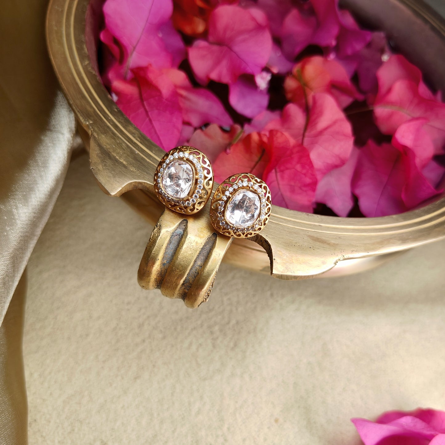 Lyra Moissanite Single Line Necklace Set