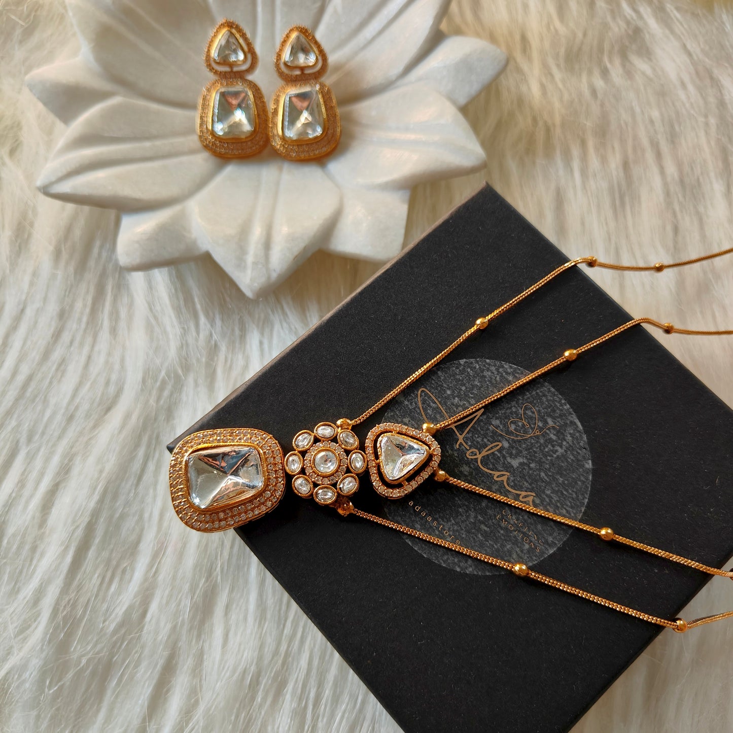 Ruhi moissanite pendant set