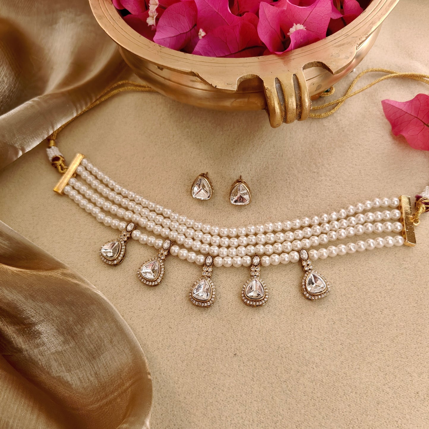 Sanam moissanite pearl choker