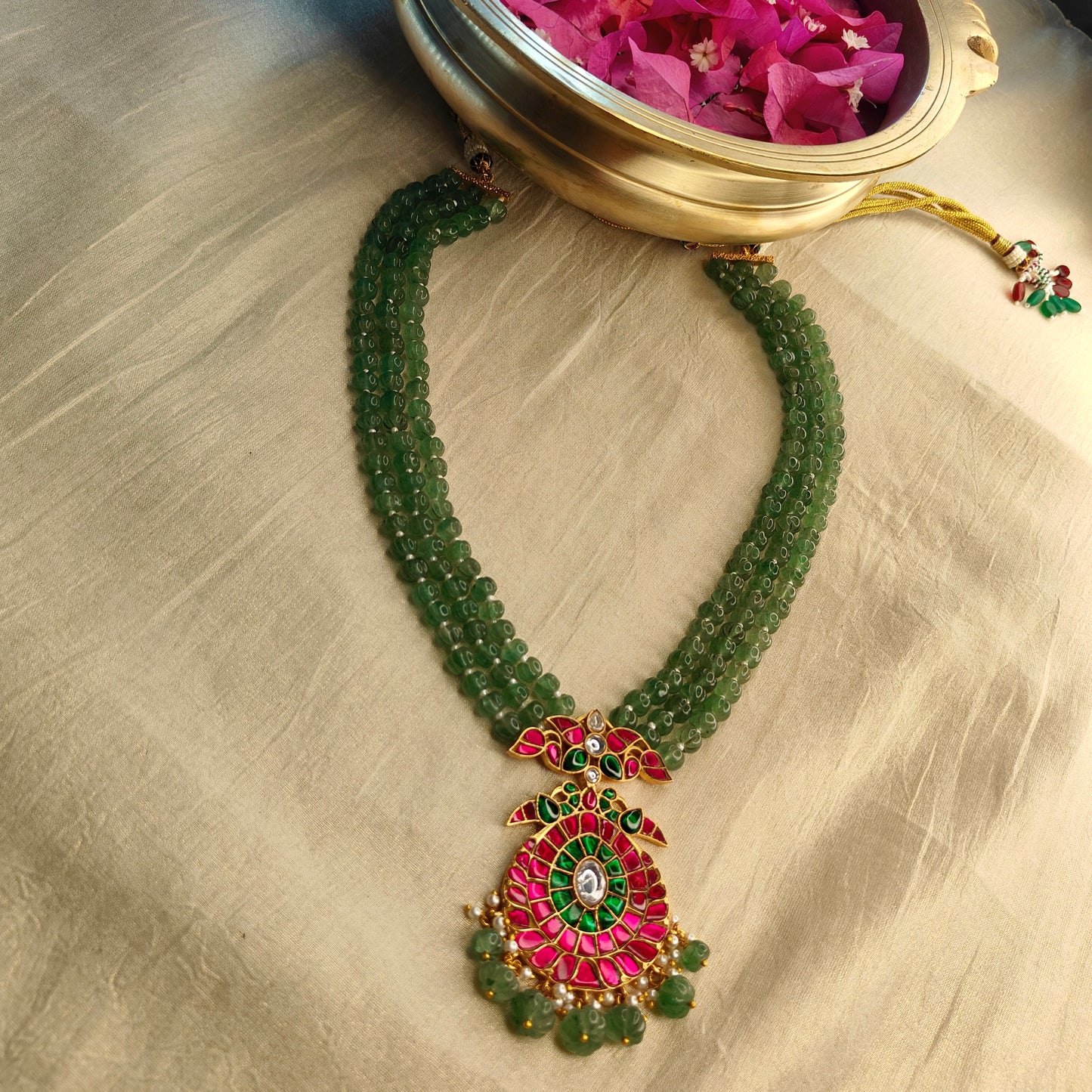 Eira jadau Kundan necklace set